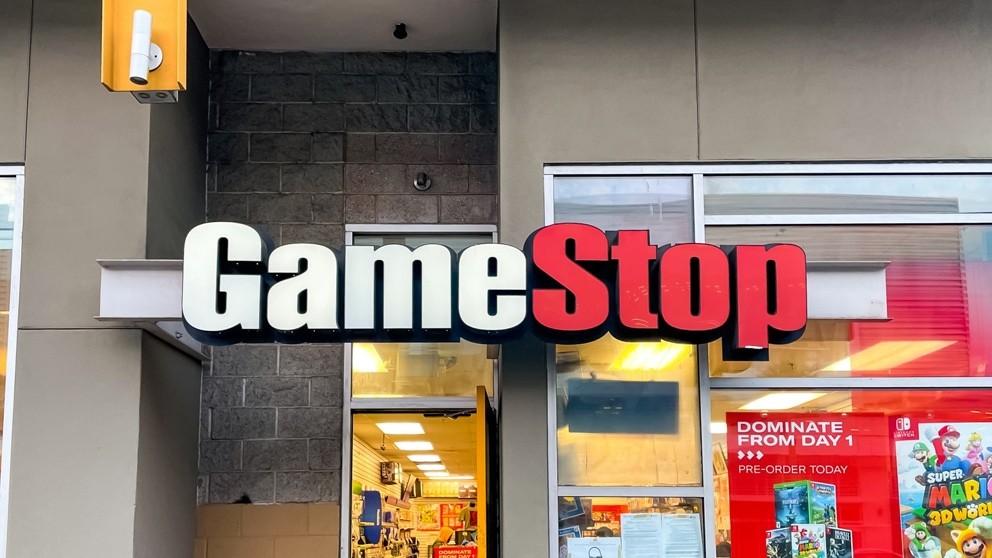 Can Gamestop beat Amazon? Featured Image